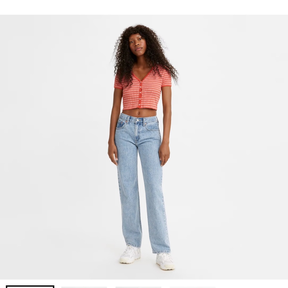 Gently Used Levi’s Low Pro Straight Light Wash Jeans